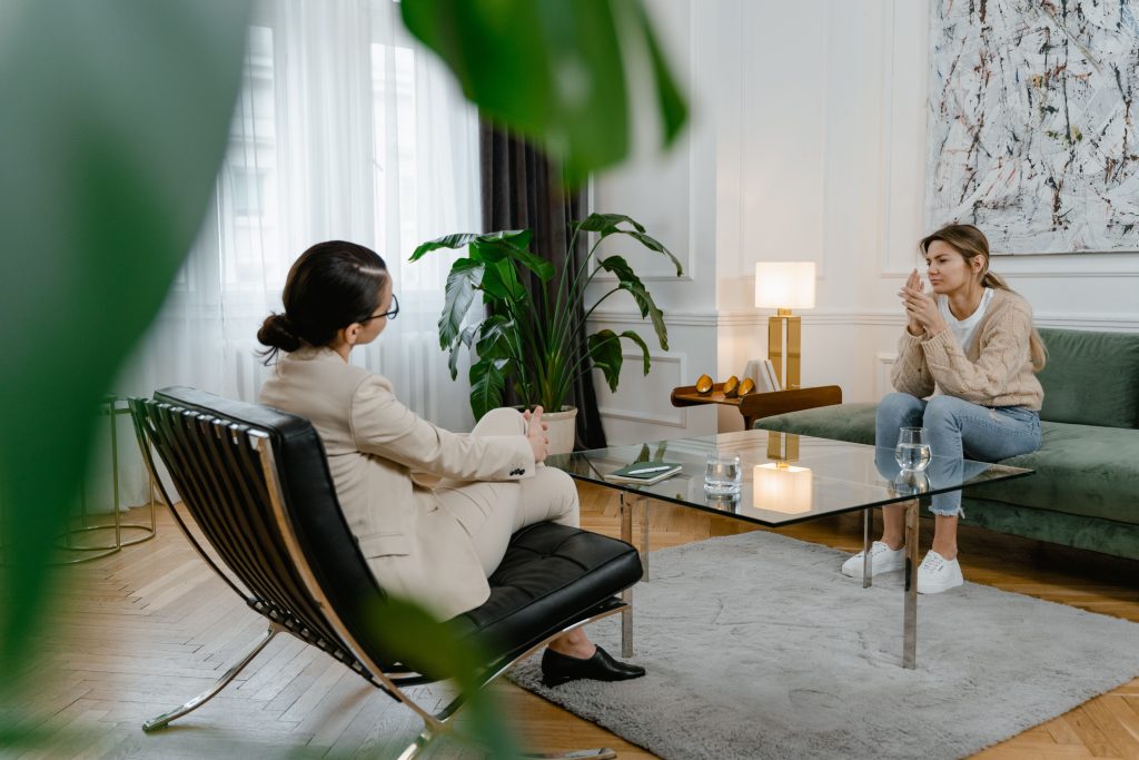Therapia Mind Institute - pexels mart production 7699407